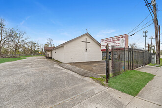 7512 Lockwood Dr, Houston, TX for sale Primary Photo- Image 1 of 27