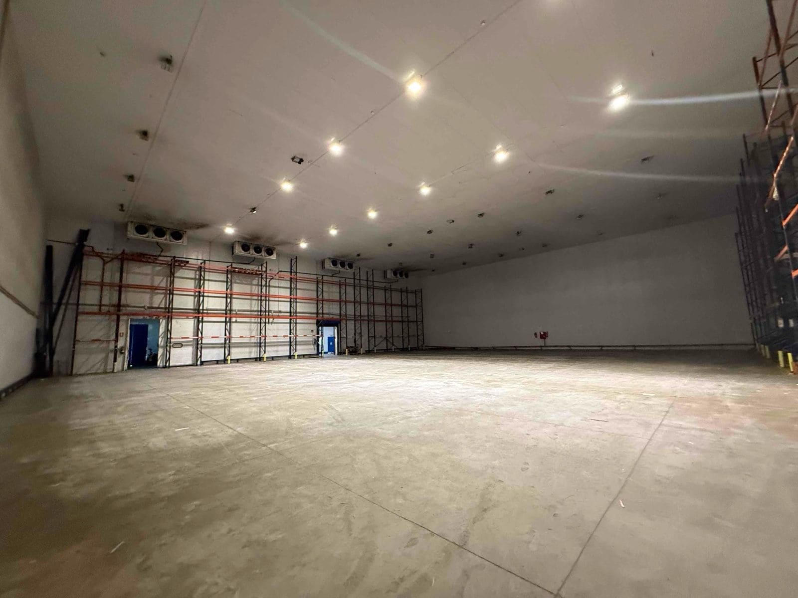 Industrial in Madrid, Madrid to rent Interior Photo- Image 1 of 11