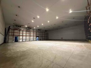 Industrial in Madrid, Madrid to rent Interior Photo- Image 1 of 11