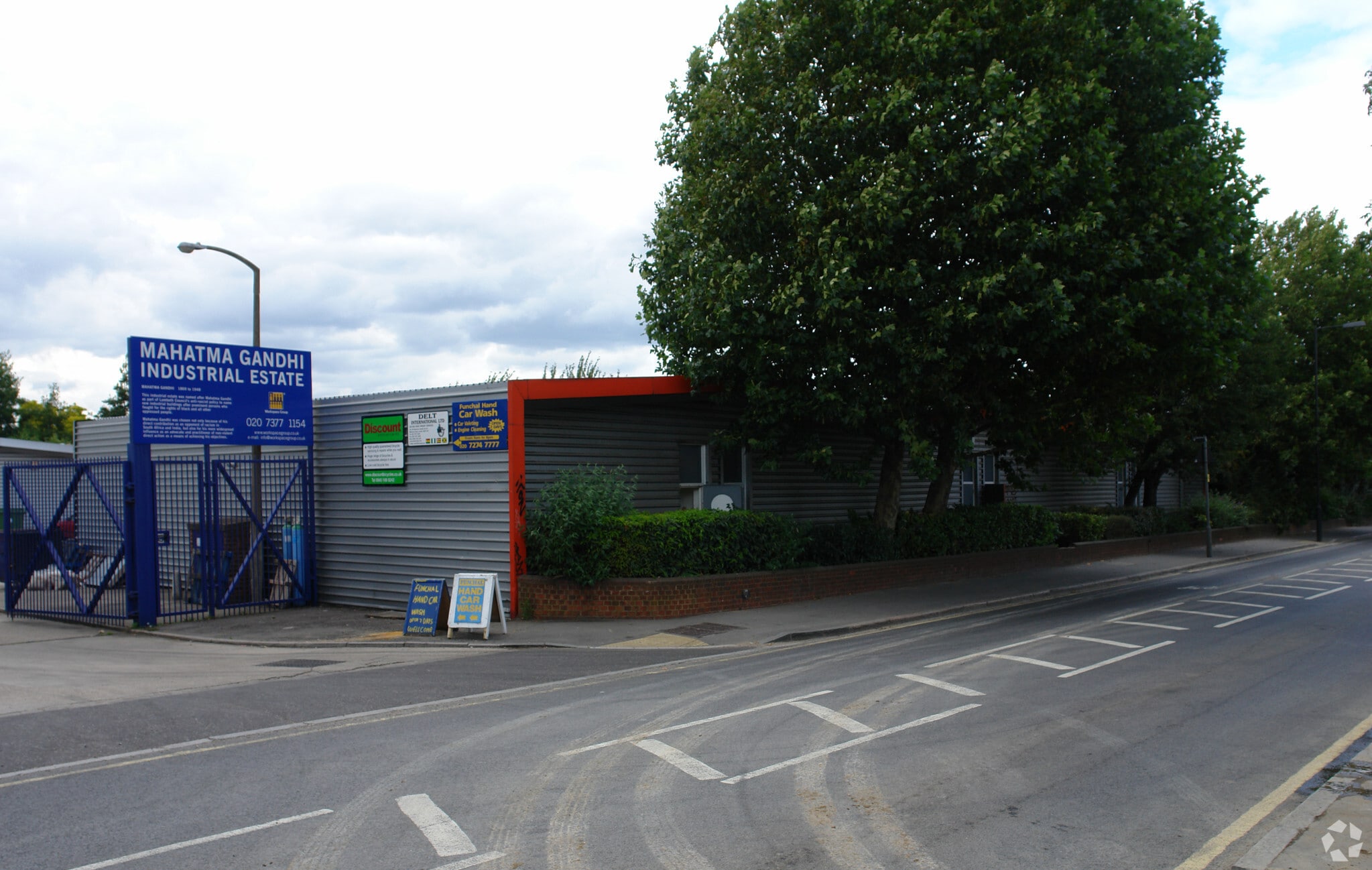 Milkwood Rd, London to rent Primary Photo- Image 1 of 8