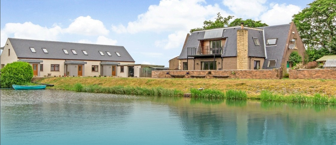 Carribber Ml, Linlithgow for sale Primary Photo- Image 1 of 1