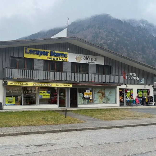 Location Commerce 78 m²
