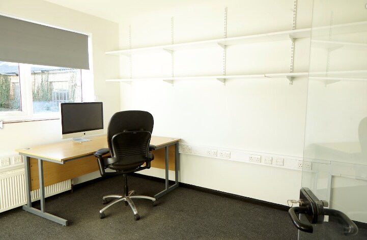 49 Leesons Hl, Orpington to rent - Interior Photo - Image 3 of 3