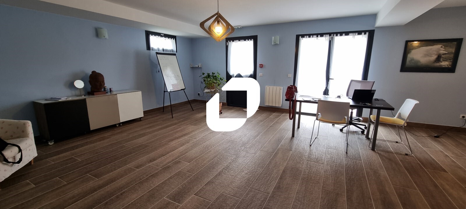 Office in Coupvray for sale Interior Photo- Image 1 of 11