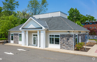 More details for 176 Newington Rd, West Hartford, CT - Retail for Rent