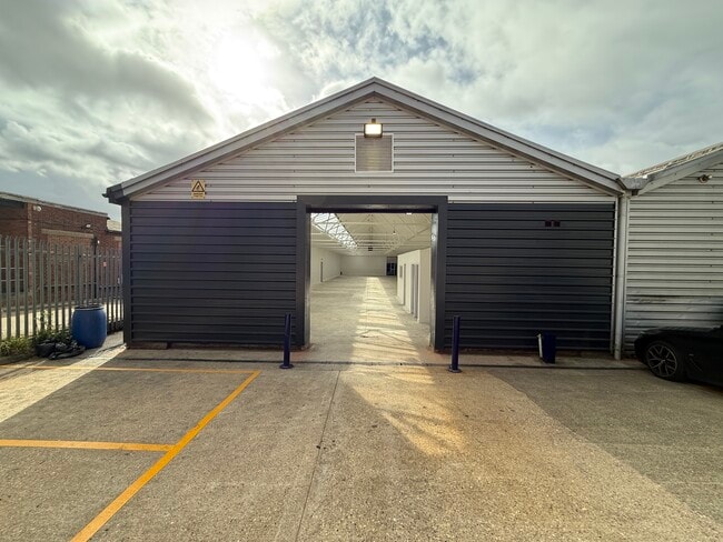 More details for Porters Wood, St Albans - Industrial to Rent