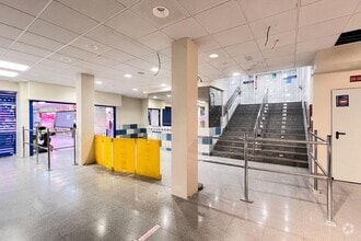 Retail in Móstoles, Madrid to rent Interior Photo- Image 2 of 4