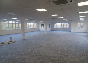 Cams Hl, Fareham for rent Interior Photo- Image 1 of 5