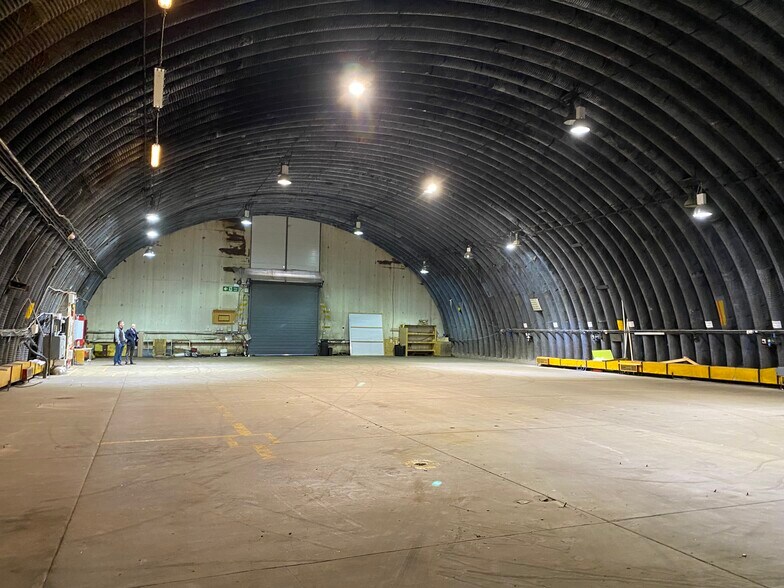 Camp Rd, Upper Heyford to rent - Building Photo - Image 2 of 4