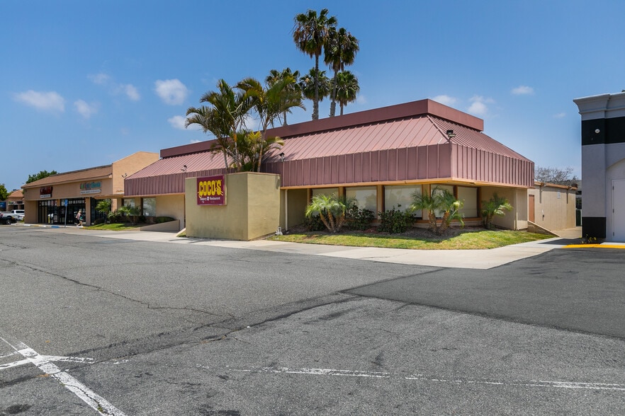 2750 Harbor Blvd, Costa Mesa, CA for rent - Building Photo - Image 1 of 9