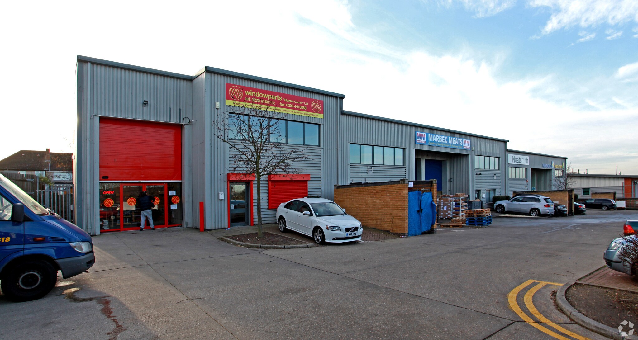 Apsley Way, London to rent Primary Photo- Image 1 of 3