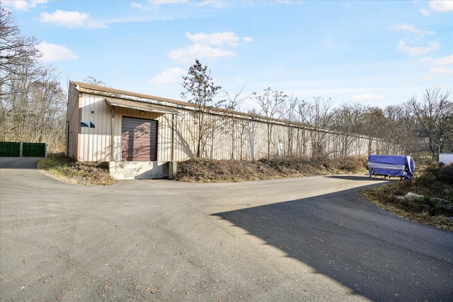 16 County Route 93, New Hampton, NY for rent - Building Photo - Image 1 of 10