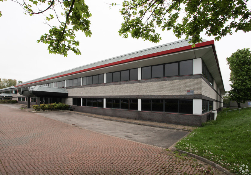 3 Westmead Industrial Estate, Swindon for rent - Building Photo - Image 2 of 2