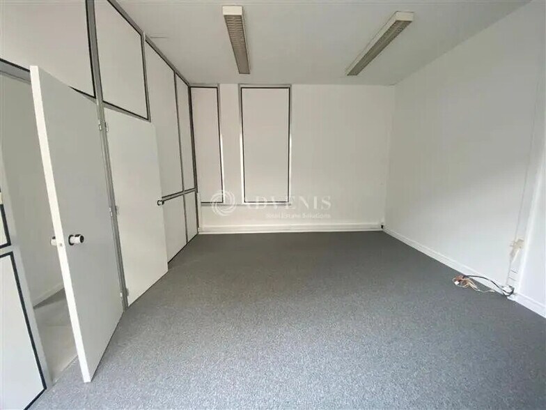 Build-to-Rent in Lyon for sale - Interior Photo - Image 2 of 7