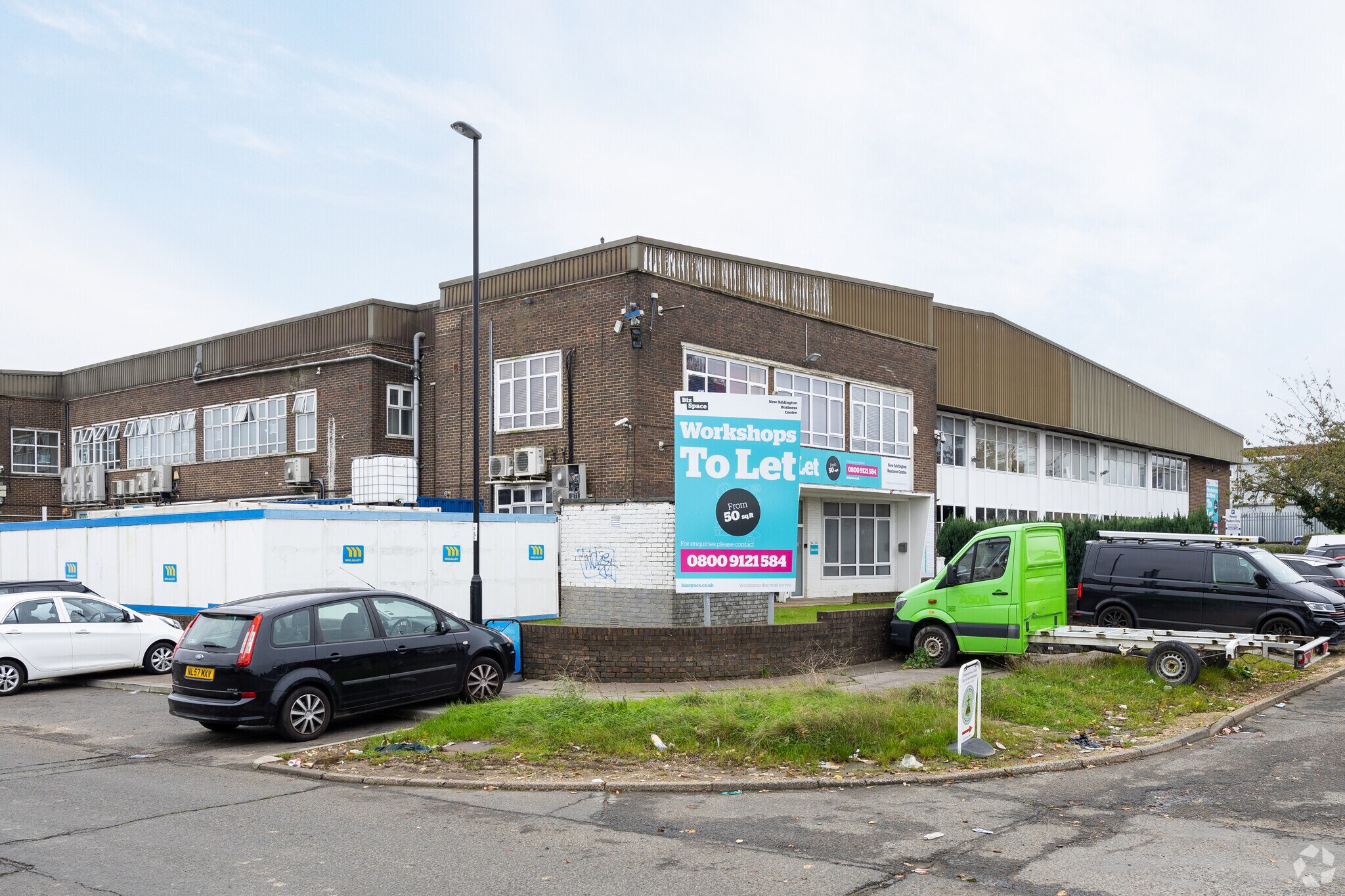 Vulcan Way, Croydon to rent Primary Photo- Image 1 of 46
