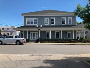 21 Princeton Pl, Orchard Park, NY for rent Building Photo- Image 1 of 5