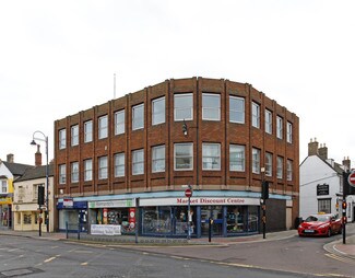 More details for 4 High St, St. Neots - Retail to Rent