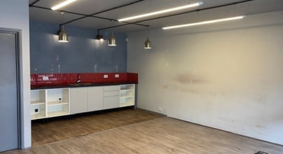 Market Pl, Bloxwich to rent Interior Photo- Image 2 of 6