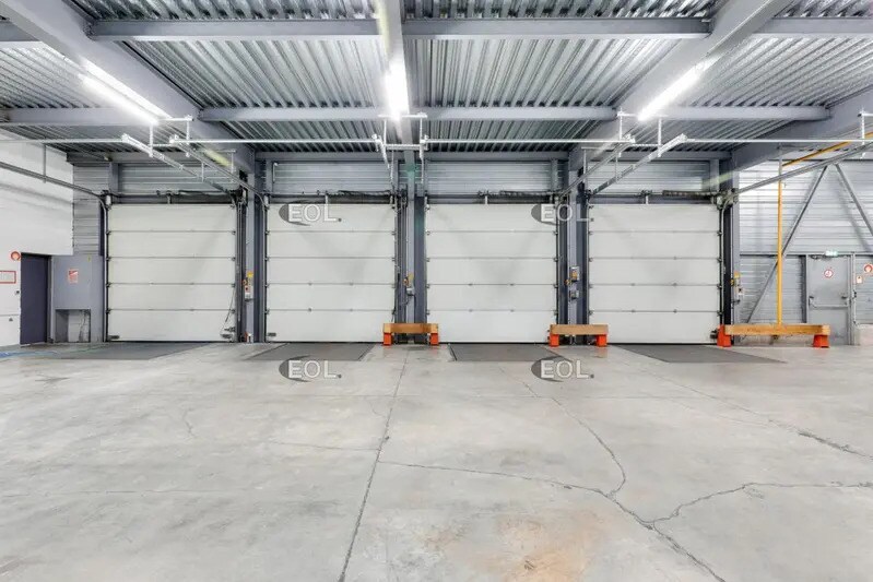 Industrial in Villeparisis to rent - Building Photo - Image 3 of 16
