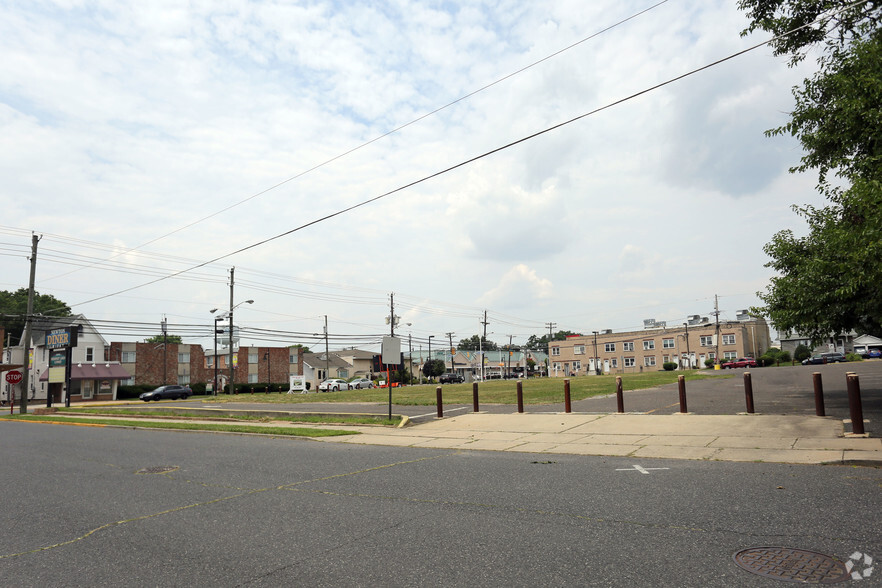 931 White Horse Pike, Haddon Township, NJ for rent - Building Photo - Image 3 of 4