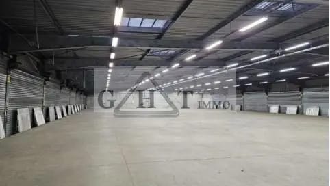 Industrial in Collégien to rent Interior Photo- Image 1 of 15