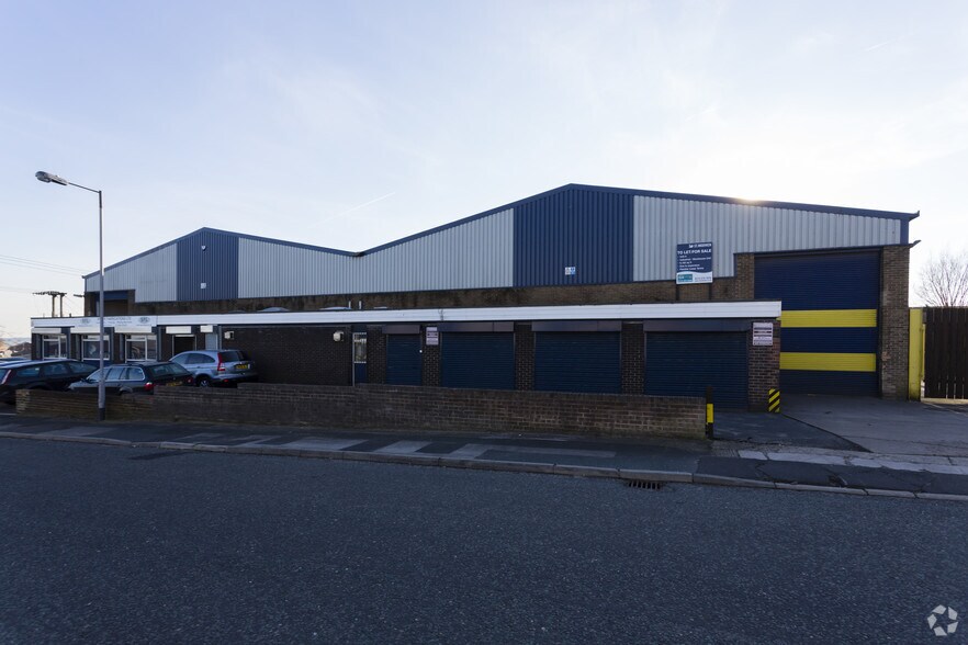 Sandbeds Trading Estate, Ossett for sale - Primary Photo - Image 1 of 1