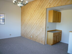 28328 Agoura Rd, Agoura Hills, CA for rent Interior Photo- Image 2 of 4