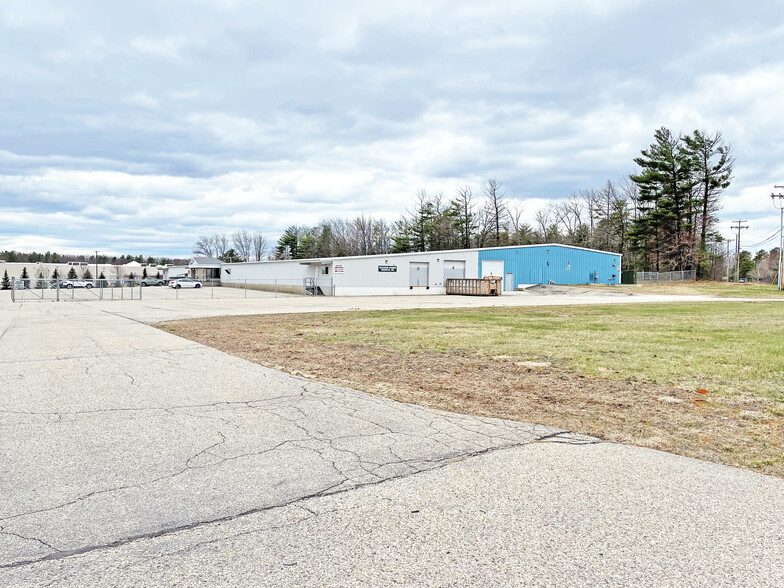 41 Industrial Ave, Sanford, ME for rent - Building Photo - Image 1 of 3