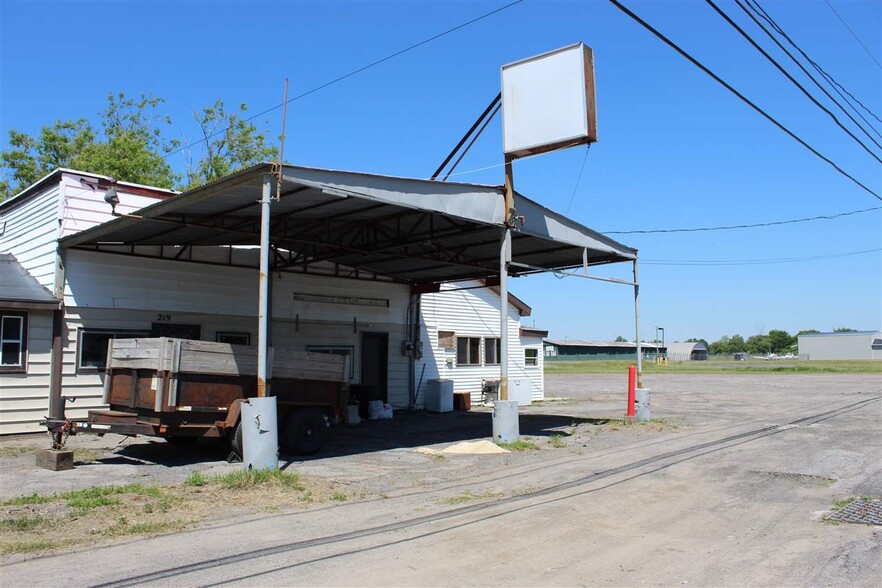 219 State Highway 11B, Potsdam, NY for sale - Primary Photo - Image 1 of 1