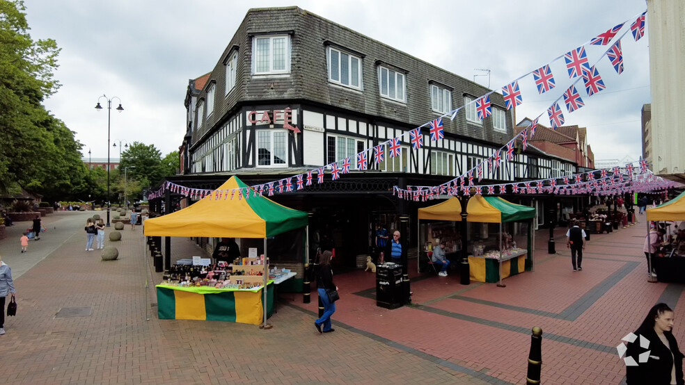 Market Hall St, Cannock for rent - Aerial Video - Image 2 of 18