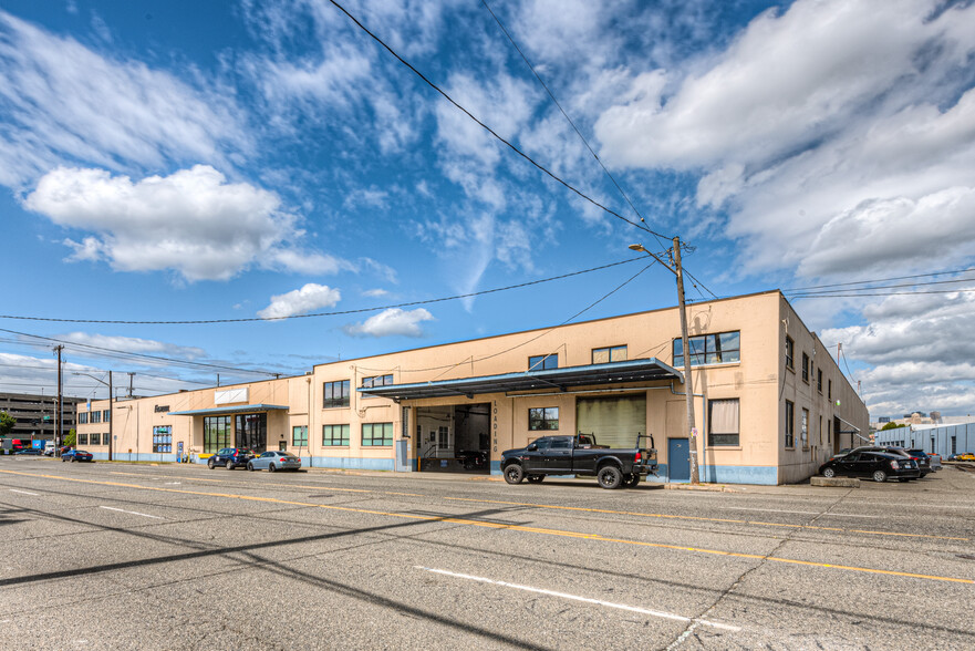 2450 6th Ave S, Seattle, WA for rent - Building Photo - Image 2 of 3