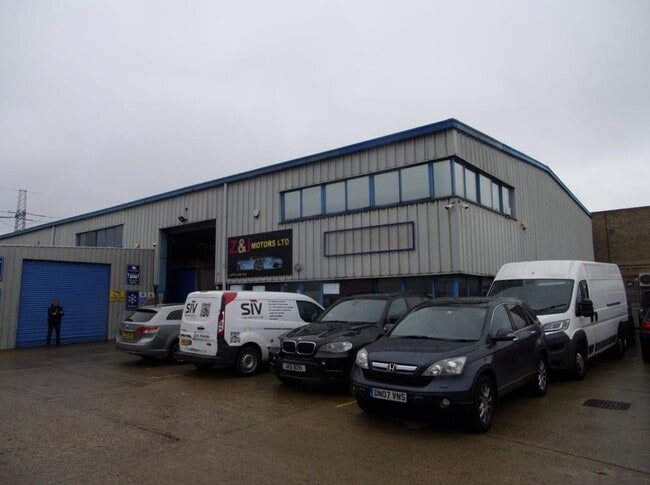 More details for 3-6 Blackwater Clos, Rainham - Industrial to Rent