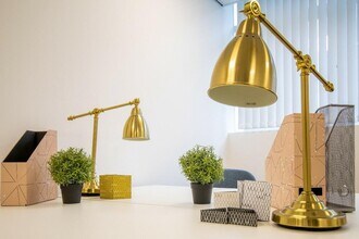 121 Brooker Rd, Waltham Abbey to rent Interior Photo- Image 2 of 4