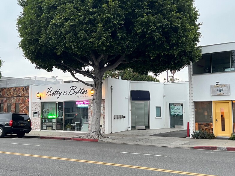 226 S Robertson Blvd, Beverly Hills, CA for sale - Primary Photo - Image 1 of 1