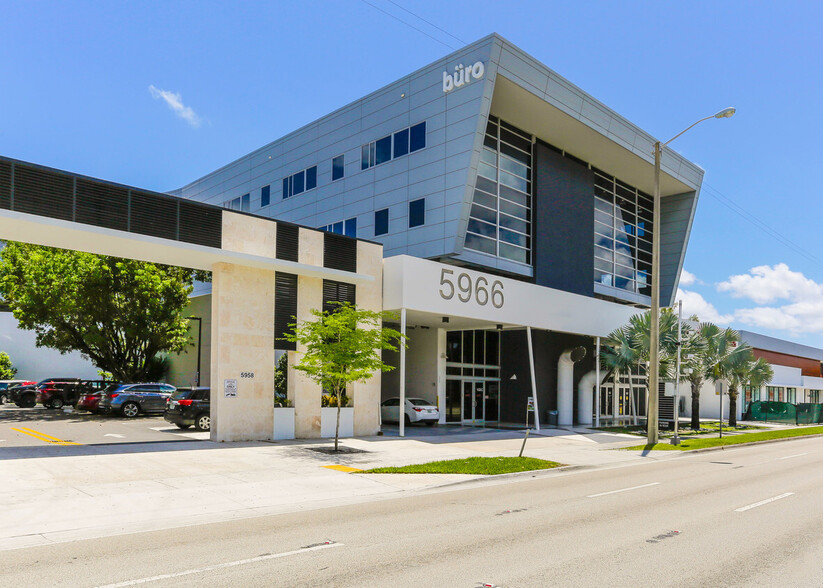 5966 S Dixie Hwy, South Miami, FL for rent - Building Photo - Image 1 of 8