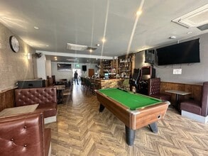 10 The Broadway, Wembley to rent Interior Photo- Image 1 of 5