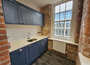 Ebrington Sq, Londonderry to rent Interior Photo- Image 1 of 4