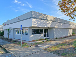 3640 Airway Dr, Santa Rosa, CA for rent Building Photo- Image 1 of 4