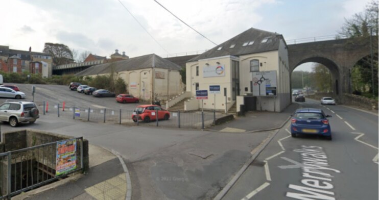 Merrywalks, Stroud for sale - Primary Photo - Image 1 of 1