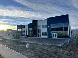 7071 107 Av SE, Calgary AB - Commercial Property