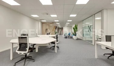 Office in El Prat de Llobregat, Barcelona to rent Interior Photo- Image 1 of 3