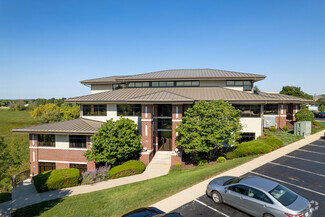 More details for 1166 Quail Ct, Pewaukee, WI - Office for Rent