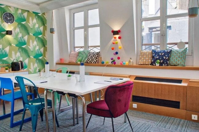 Coworking - Jusqu'à 20 postes