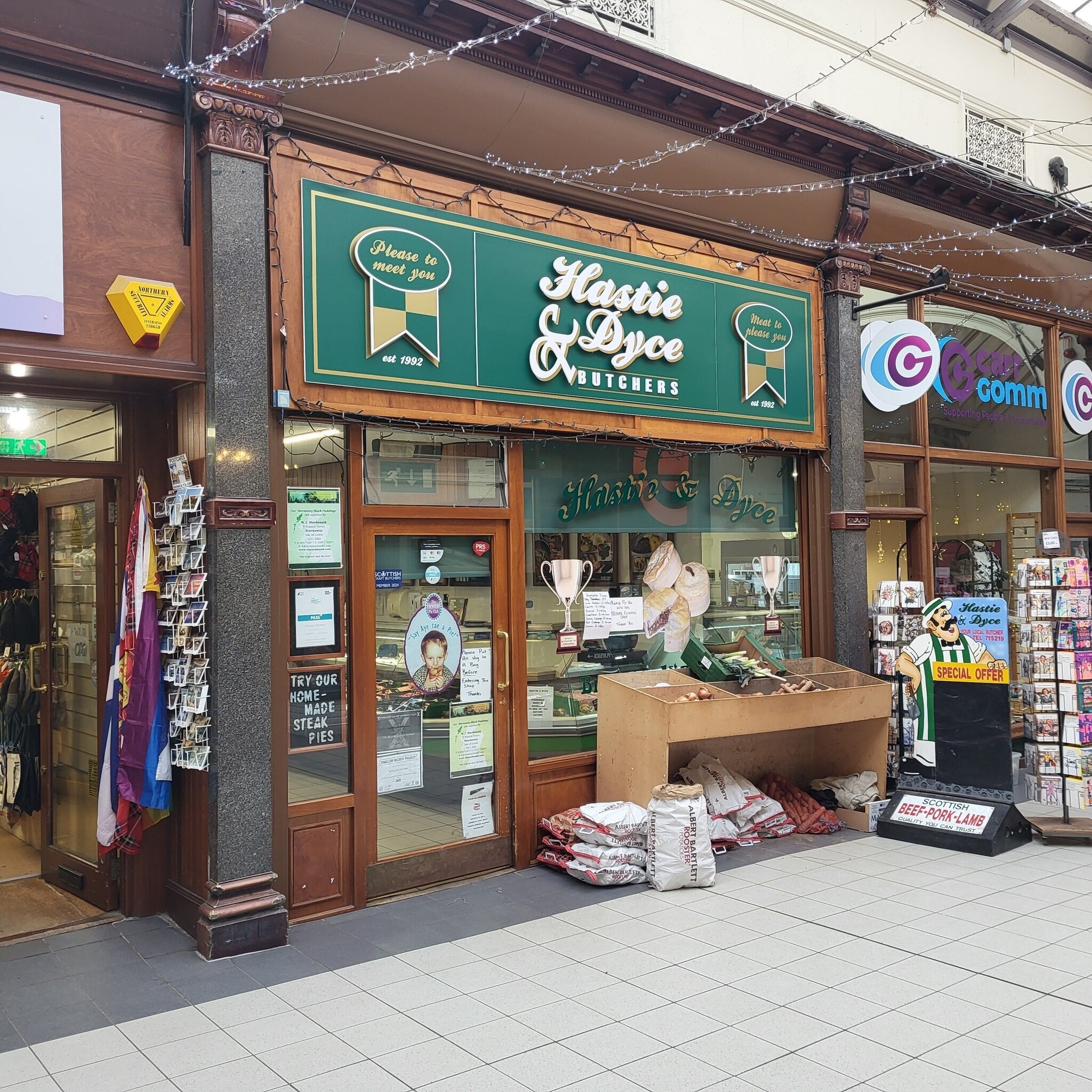 2-8 Queensgate, Inverness to rent Building Photo- Image 1 of 2