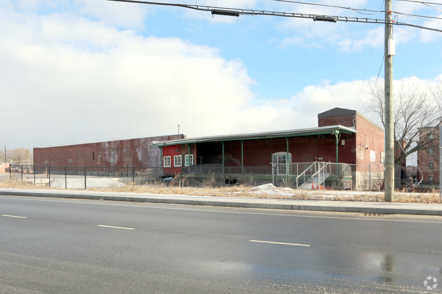 88 Pine St Ext, Nashua, NH for sale - Primary Photo - Image 1 of 1