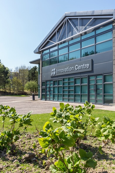 Exploration Dr, Bridge Of Don to rent - Building Photo - Image 2 of 3