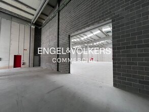 Industrial in Montornès del Vallès, Barcelona to rent Interior Photo- Image 2 of 18