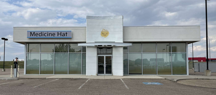 1450 Strachan Rd SE, Medicine Hat, AB for sale Building Photo- Image 1 of 2