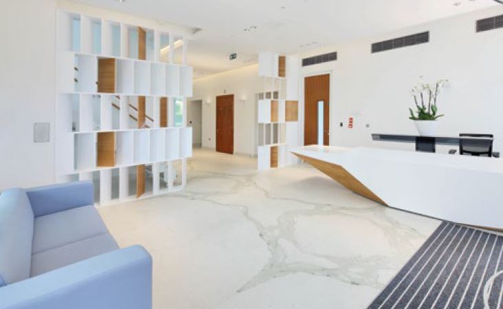 7 New Sq, Feltham for rent - Lobby - Image 3 of 6