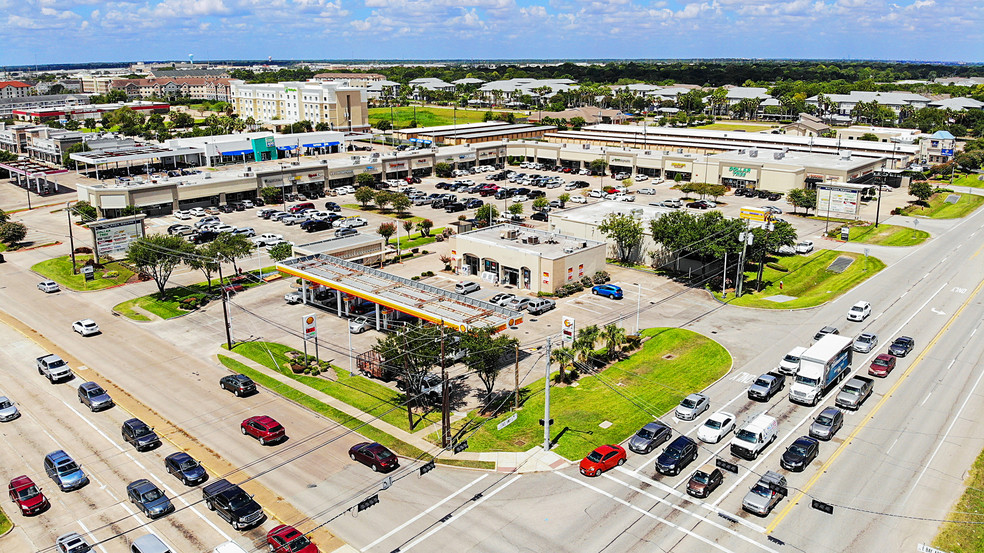 100-110 W Bay Area Blvd, Webster, TX for rent - Building Photo - Image 3 of 21